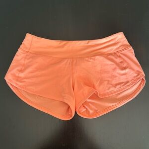 Lululemon, Speed-Up Low Rise Lined Short 2.5, size 4, coral